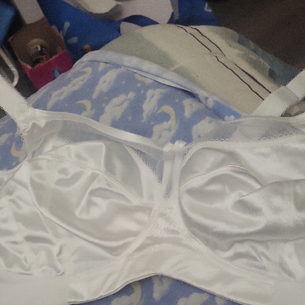 Goddess White Textured Bra with Structured Cups